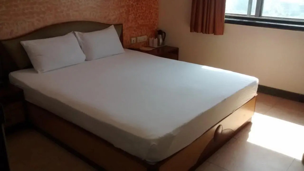Wingston A TreeHouse Hotel, Mathura