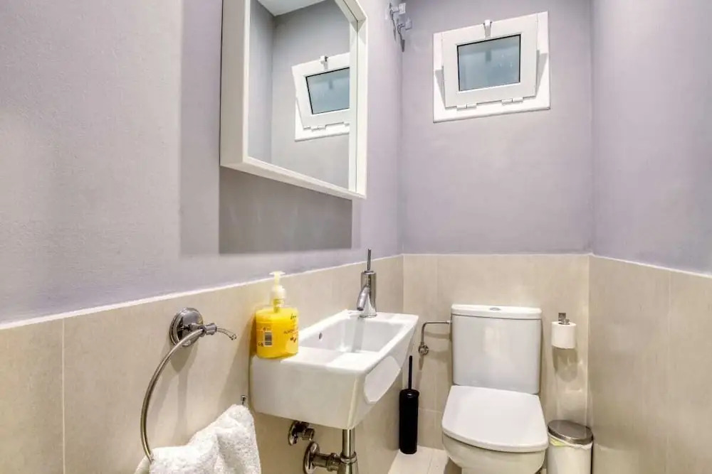 Lovely & Spacious 4bed Sleeps8 in BCN Center
