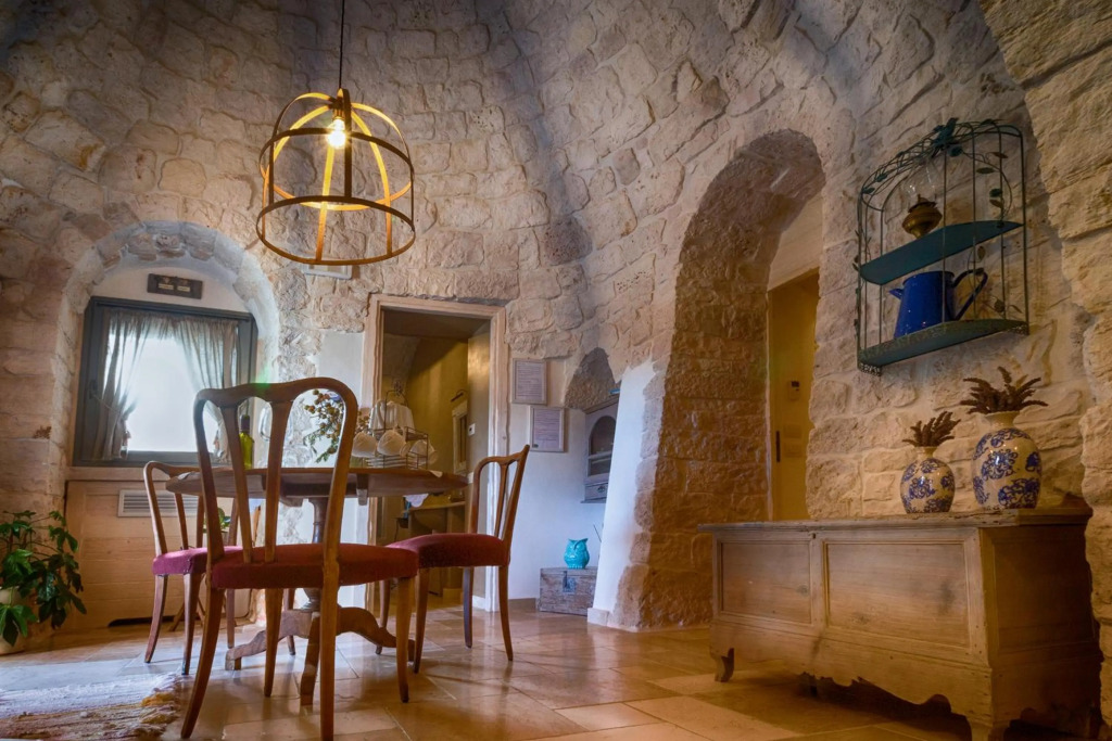 Navolte Trulli con Piscina & Relax a Locorotondo