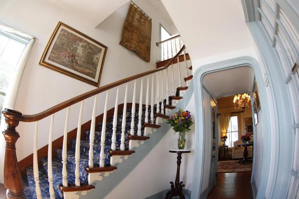 Bayfront Westcott House Bed & Breakfast