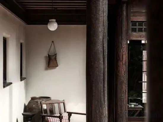 Lijiang Old Town Lanshe Hotel