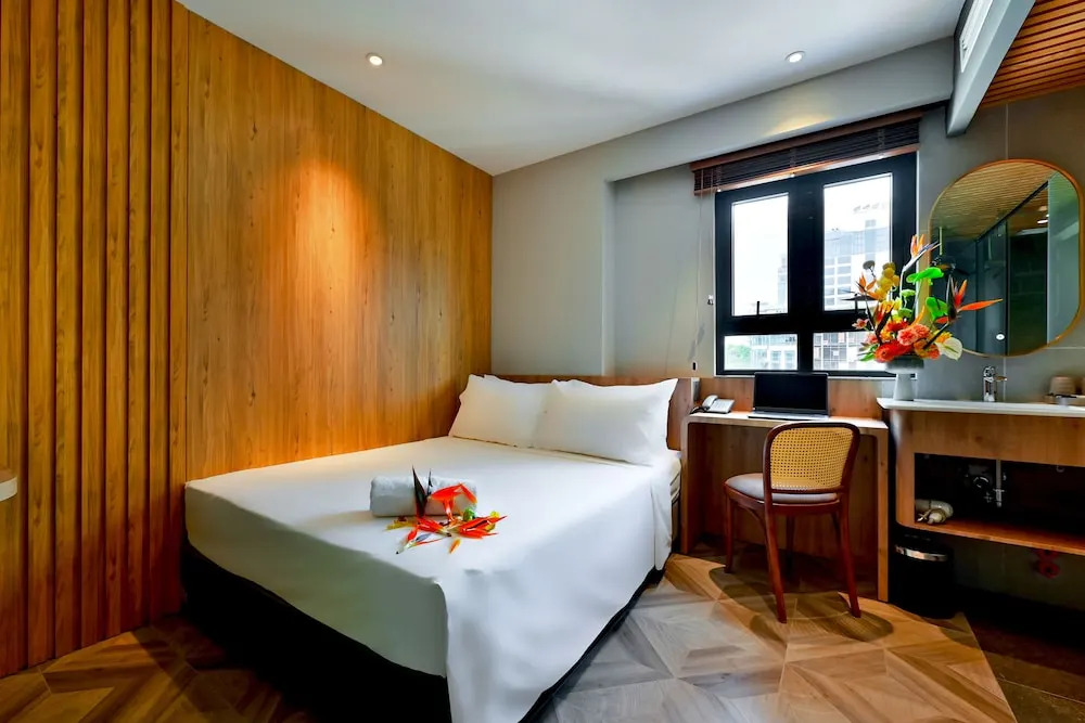 La Opera Saigon Hotel