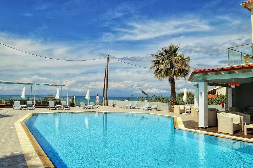 SunRose Beach Aparthotel