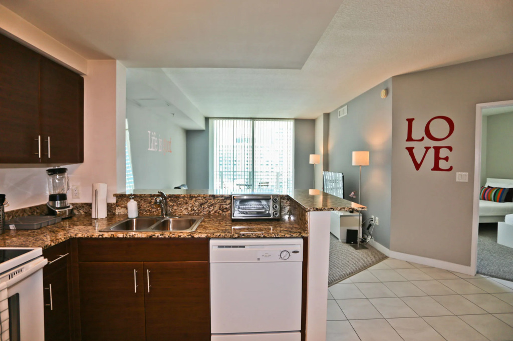 Nuovo Properties at Brickell 1st