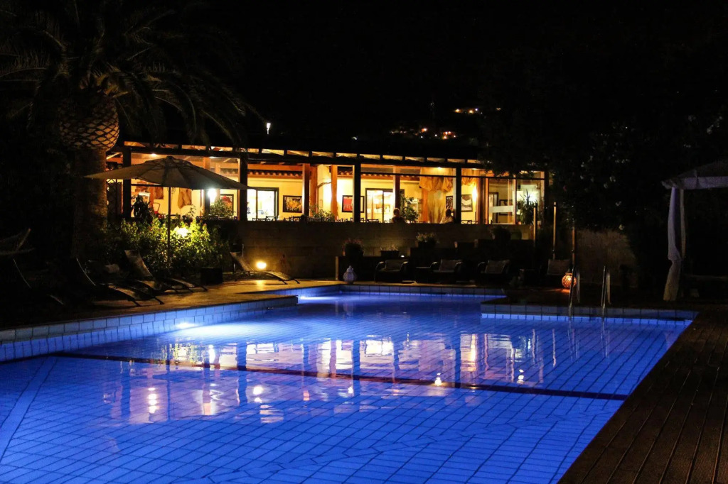 Albaruja Hotel