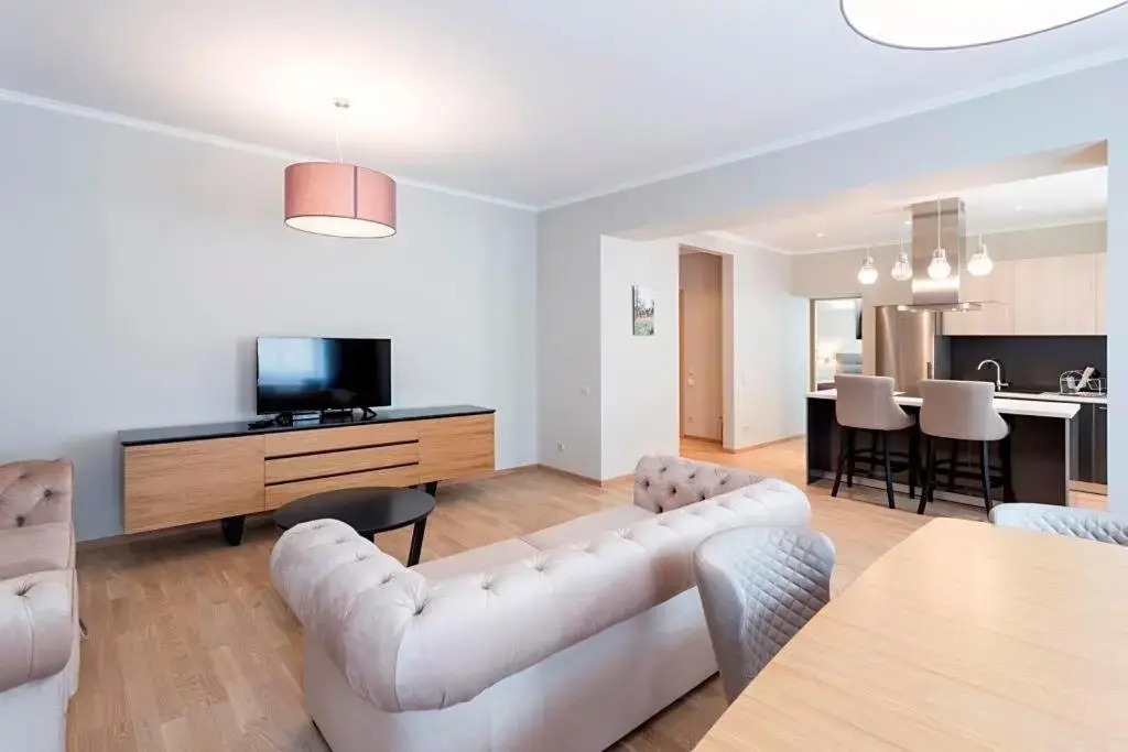 Apartment on Tirgonu Street