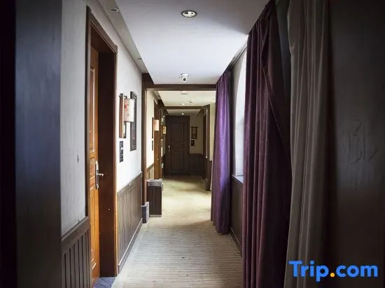Huihe Water Margin Hotel (Guangfeng Passenger Transport Center Branch)