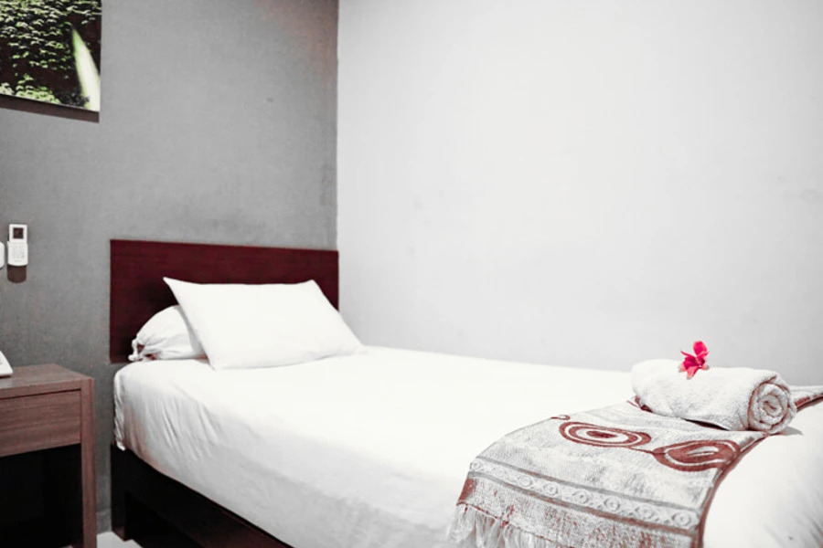Audah Syariah Residence Mitra RedDoorz