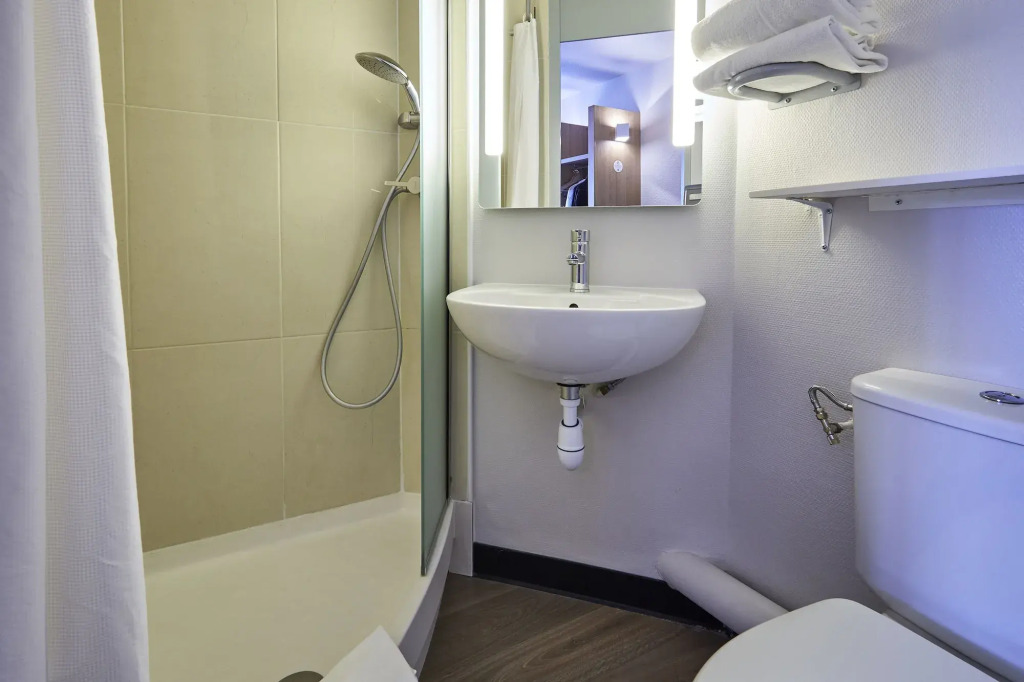 B&B HOTEL Villeneuve Loubet Plage