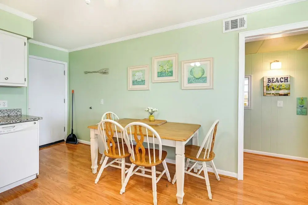 Coastal Murrells Inlet Condo With Balcony!