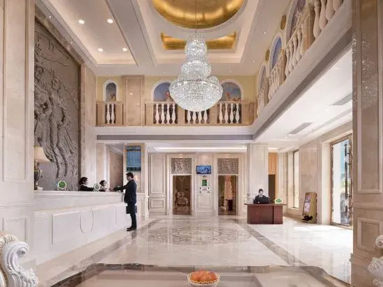 Vienna Hotel (Ruyuan Yao Culture Square)