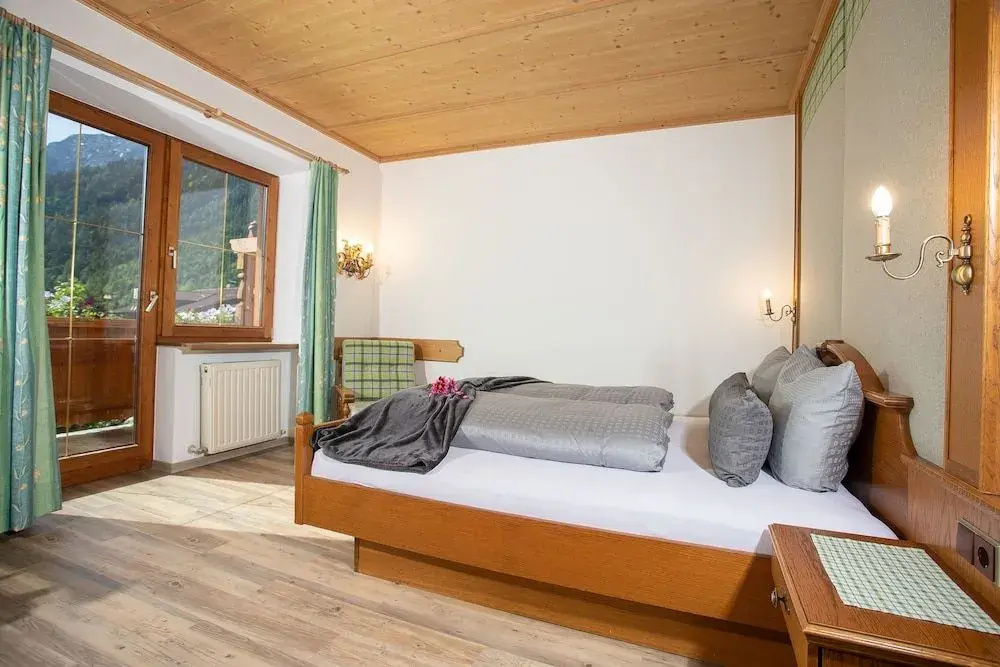 ALPENHOTEL TYROL