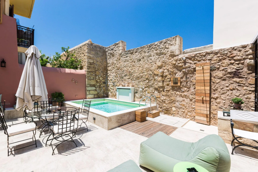 Phaedra Suites