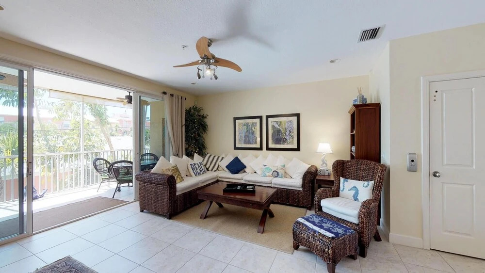 225 Bradenton Beach Club