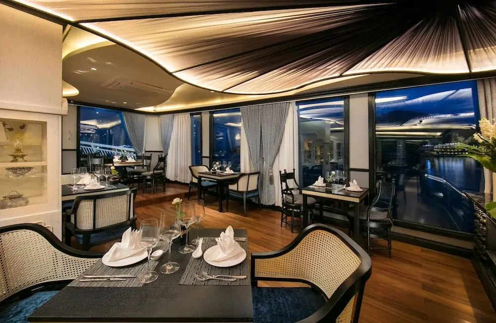 O'Gallery Lotus Cruise