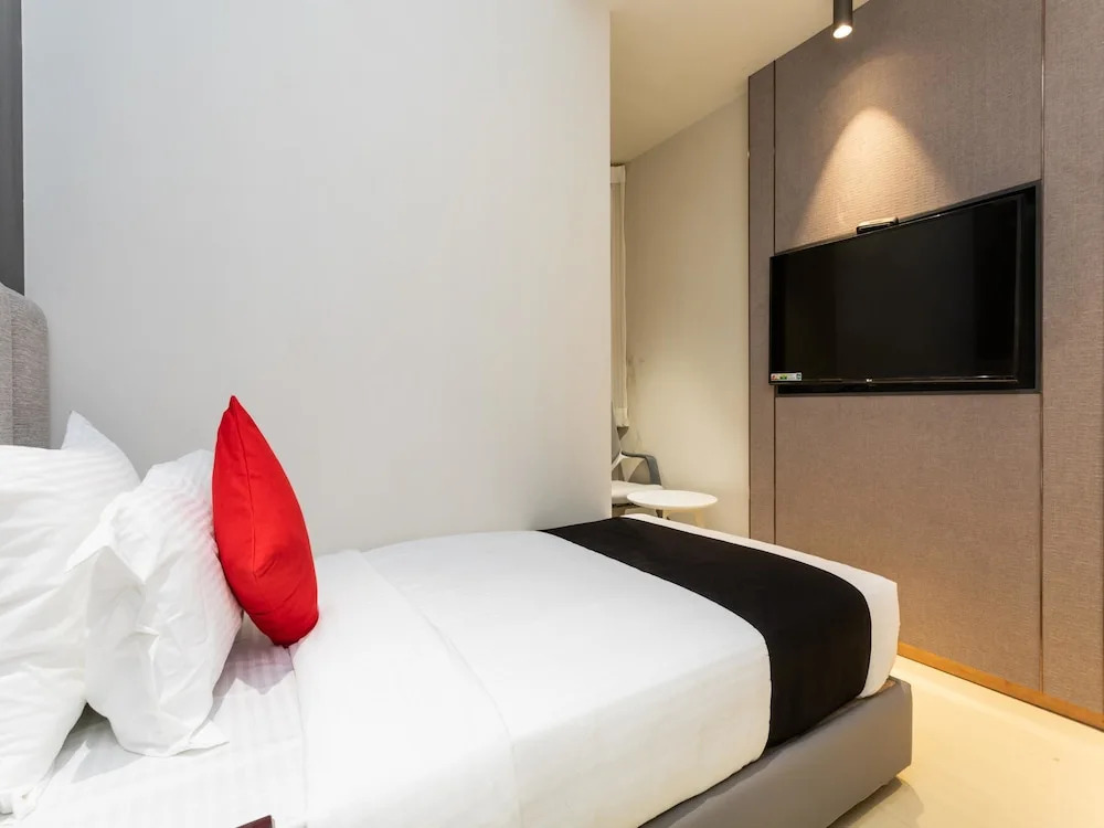 Townhouse OAK Hotel Oasis Blue