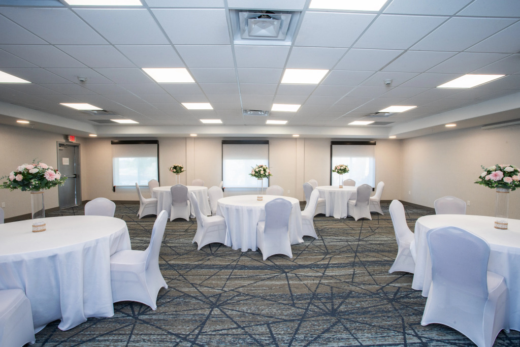 Holiday Inn Express & Suites Las Cruces North