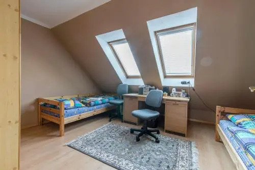 5504 Private Rooms