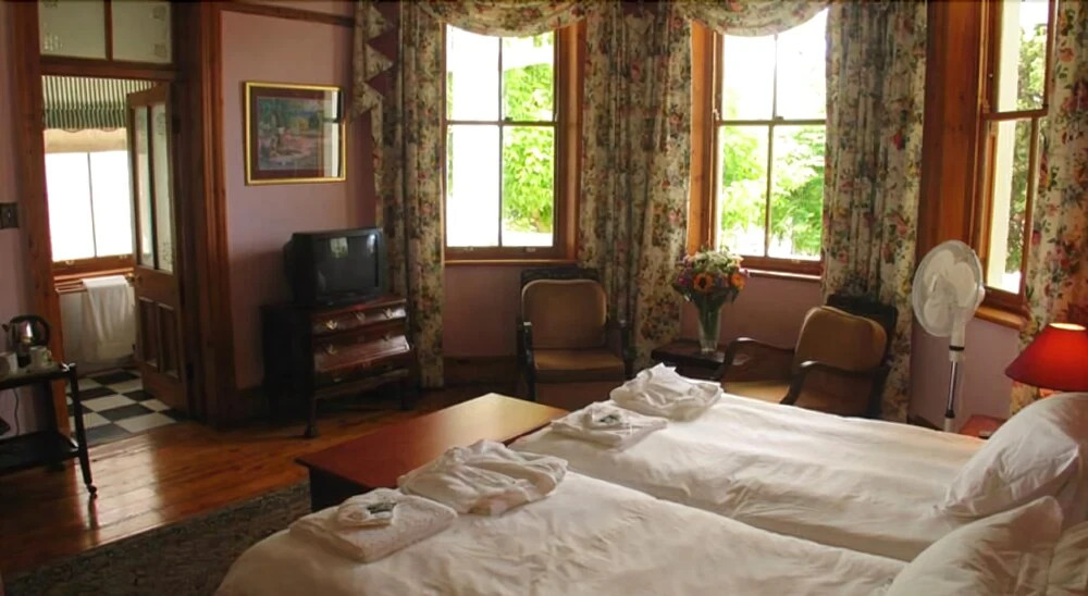Braeside House Apartments