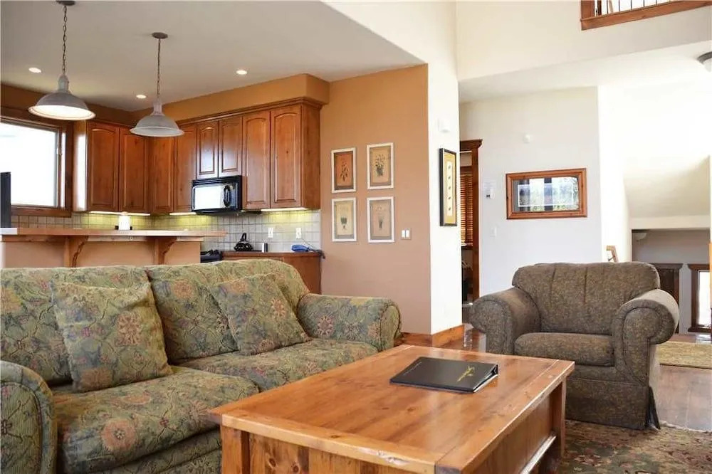 Saddlewood Townhomes Unit B48