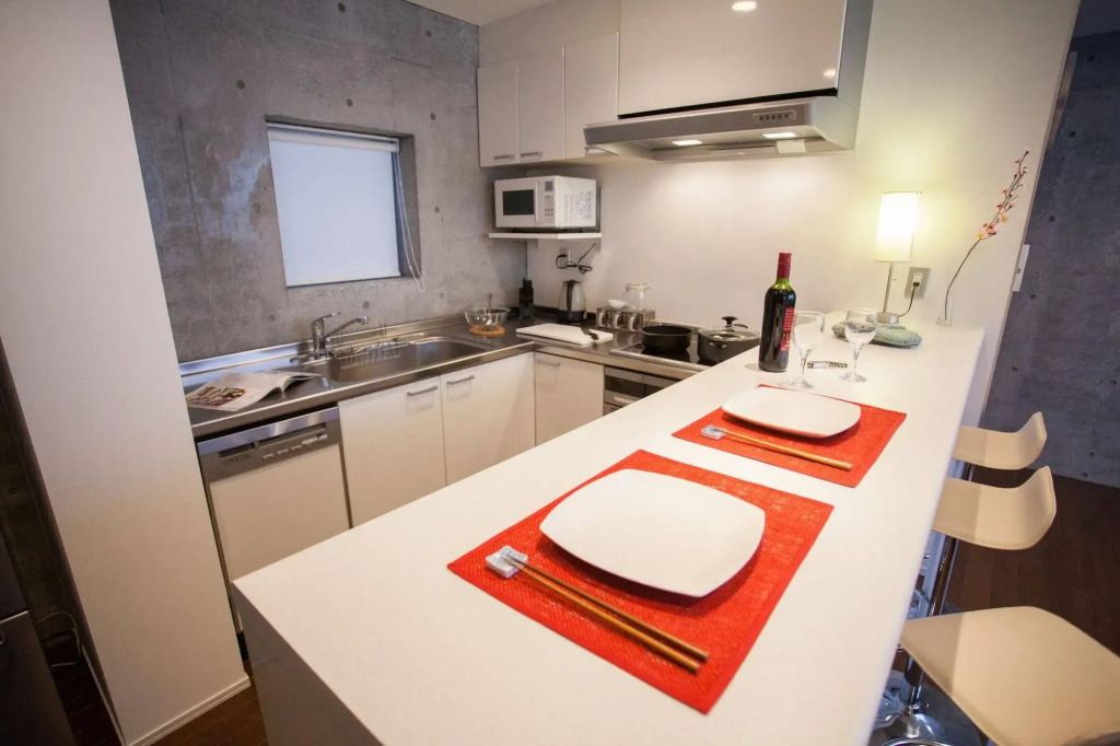 Full Circle Apartments