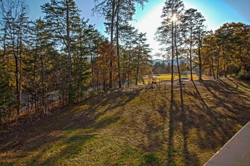 3211 Golf View Hillcrest Cordelia's Mtn View