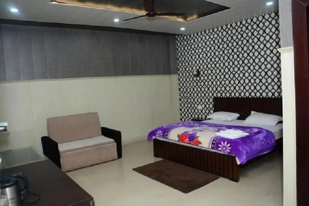 Krazy Hotel