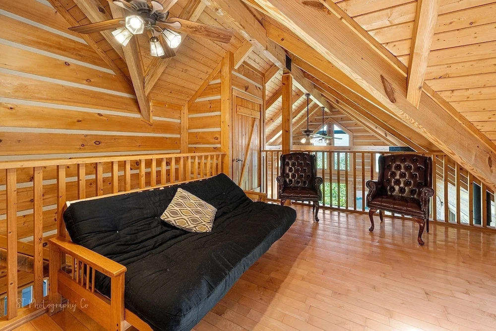 Family Adventure Lodge 5 Bedroom Cabin by RedAwning