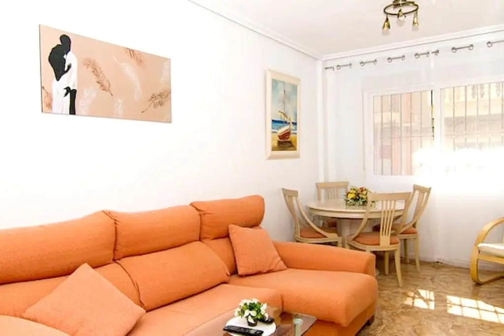 Apartment with 3 bedrooms in Torrevieja with WiFi 5 km from the beach