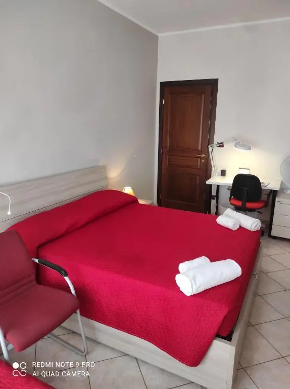 APPARTAMENTO SANTA RITA e FIAT FCA : 7’ da Ospedale MOLINETTE/ POLITECNICO/ PALAalpitour/ CENTRO CITTA’ in TRAM n.10 sotto casa (Fermata Corso Cosenza banca UNicredit )