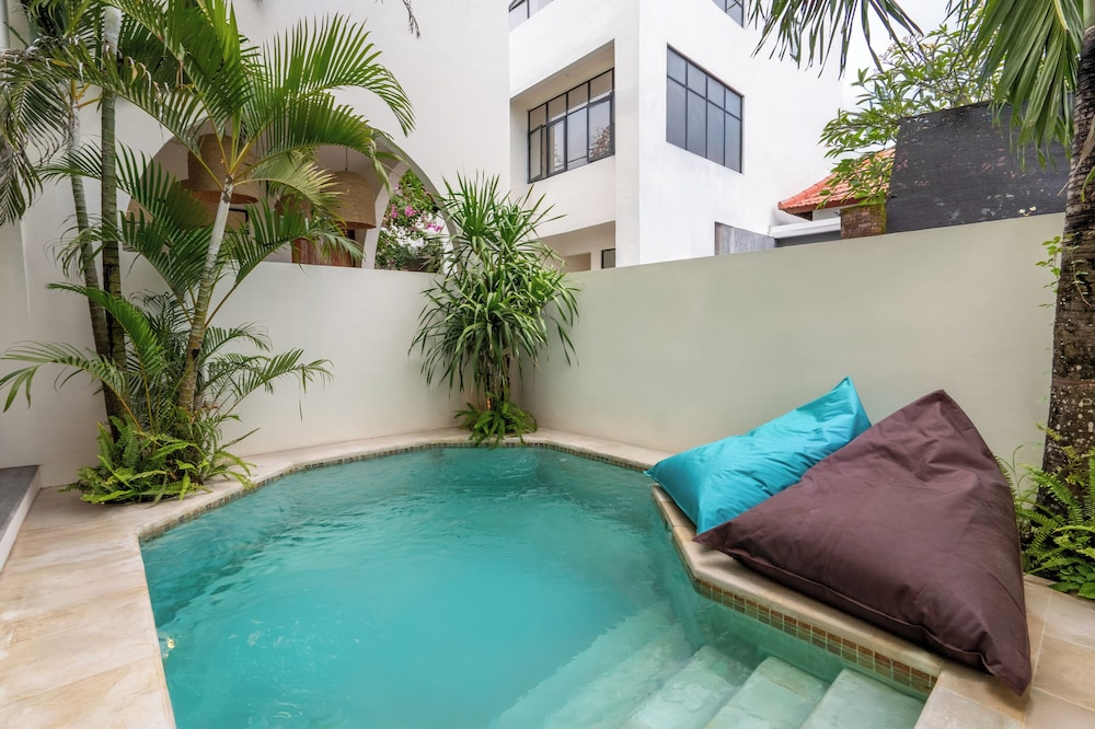 Sofia Villa by betterplace