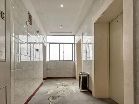 Fangchenggang Longyunda Hotel