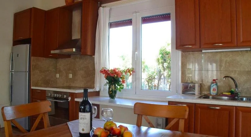 Gyra Villas - Villa Adonis with private pool