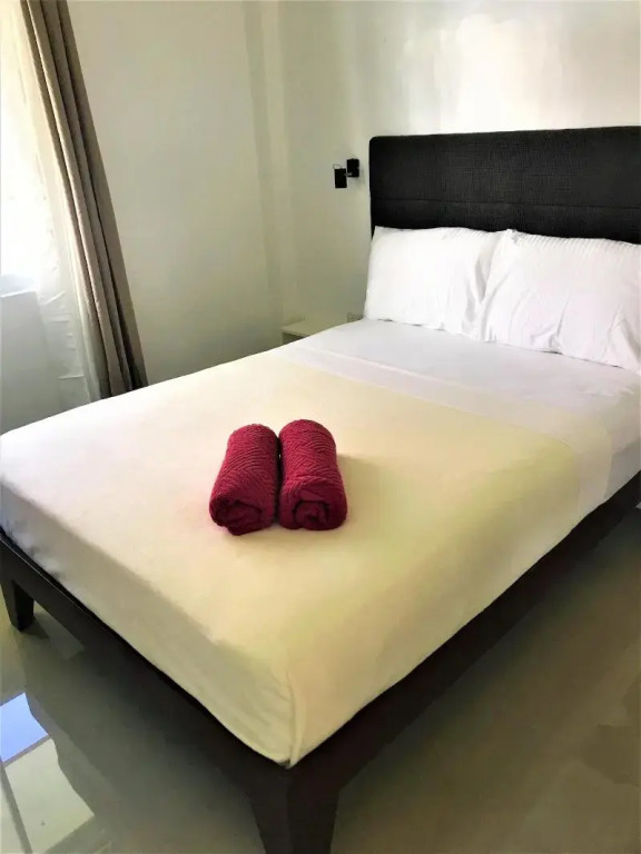 Heartland Hotel Serviced Rooms & Apartments