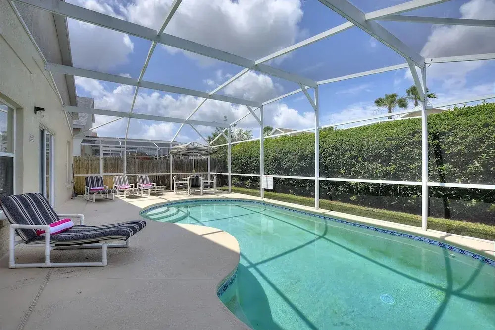 2 Suites, 1 King, 5 beds- Pool, Games Room #810 villa