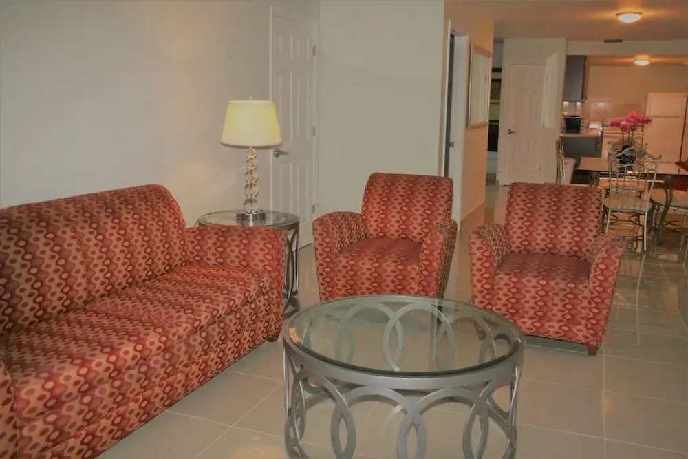 Capri Apartments