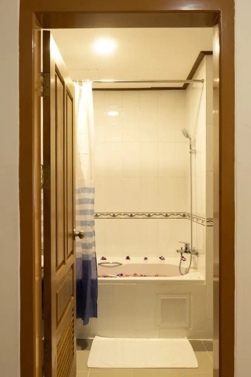 Lin Unity Win Hotel