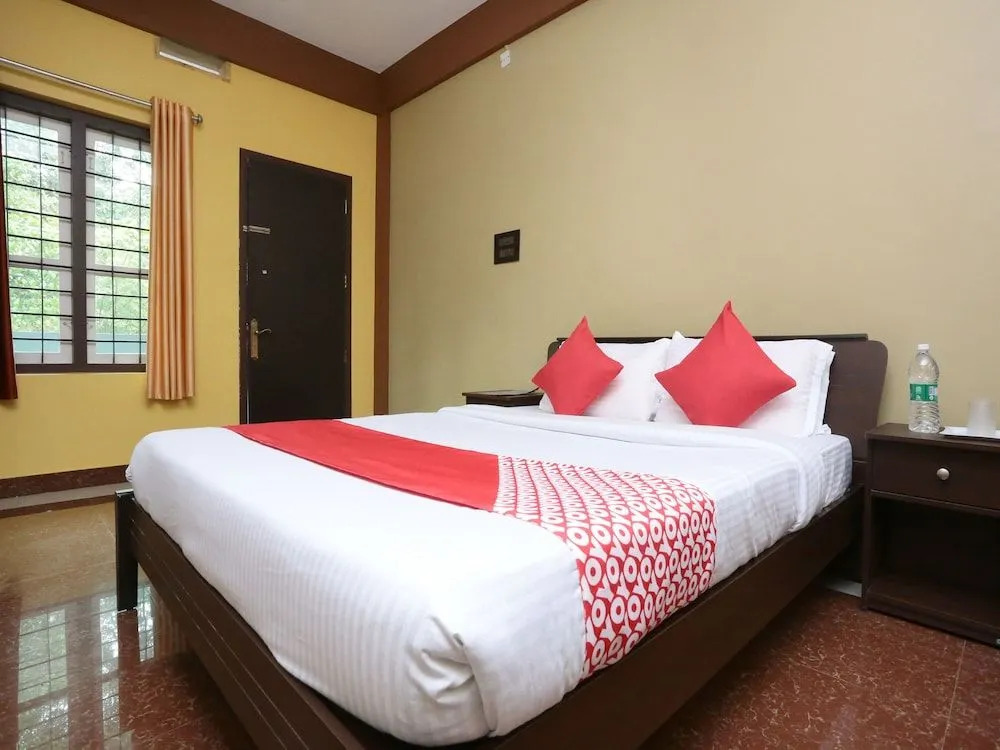 OYO 10387 Edakkal Holiday Home