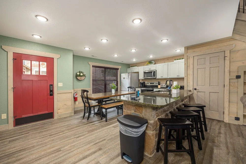 Smoky Pines Chalet
