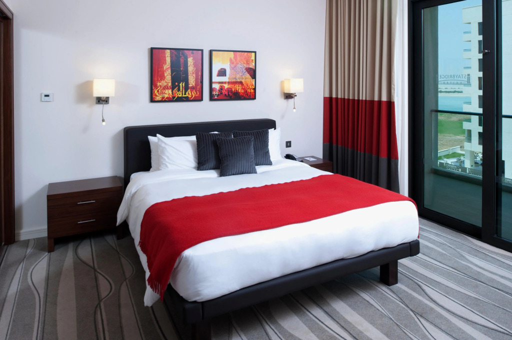 Отель Staybridge Suites Abu Dhabi Yas Island by IHG