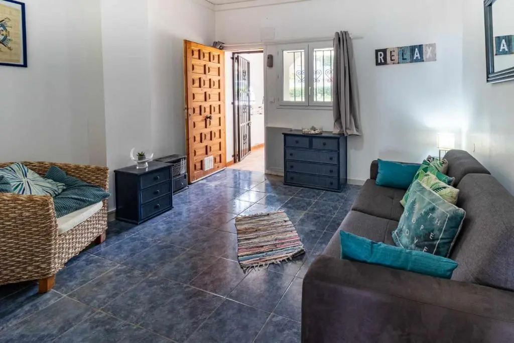 FENER DE BAIX 781 bonito apartamento en primera línea de mar