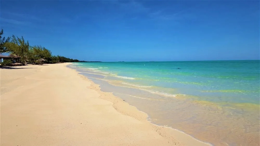 5 Beach Homes Near White Sand Beaches of South Andros