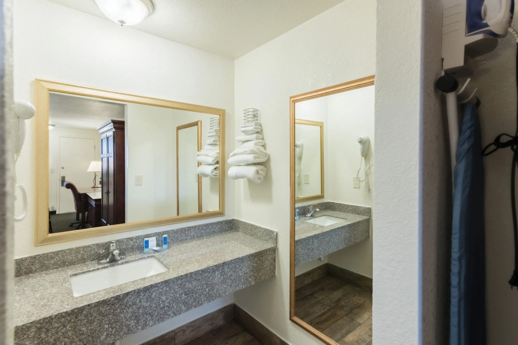 1st Interstate Inn Montrose