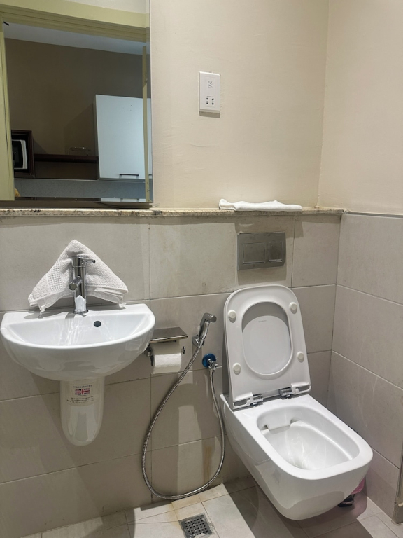 Vievely Suites and Apartments