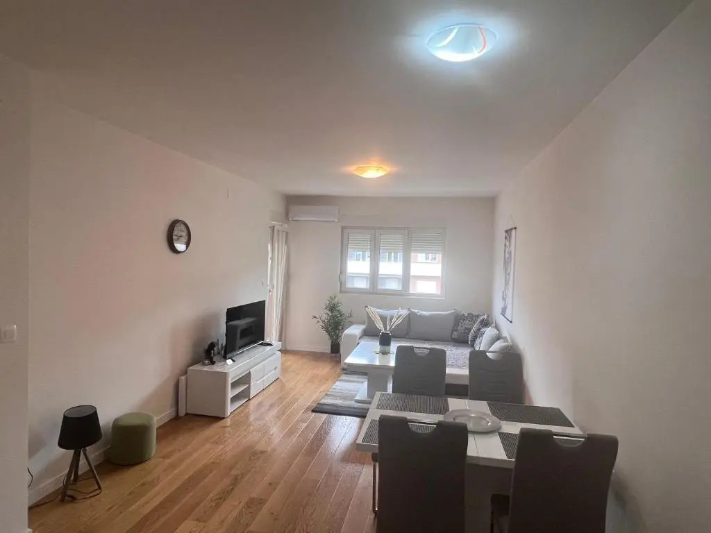 Apartment 79•Central Point