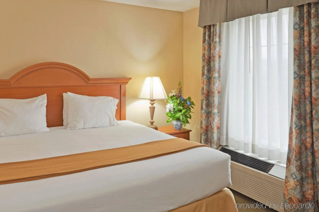 Comfort Inn & Suites Fultondale Gardendale I-65