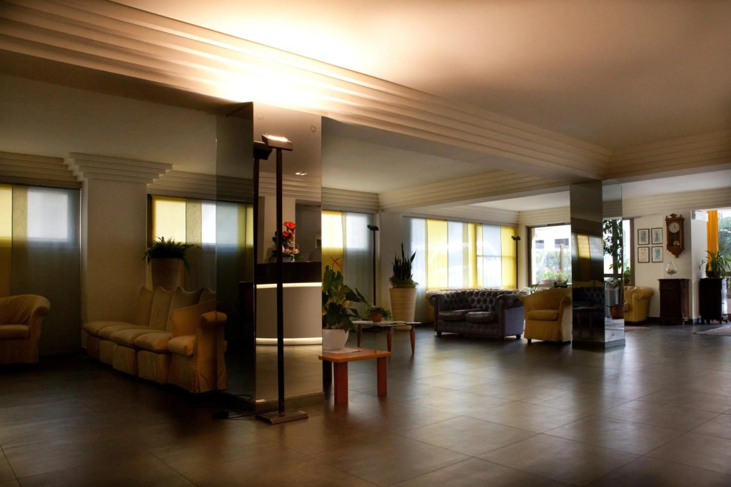 Hotel City