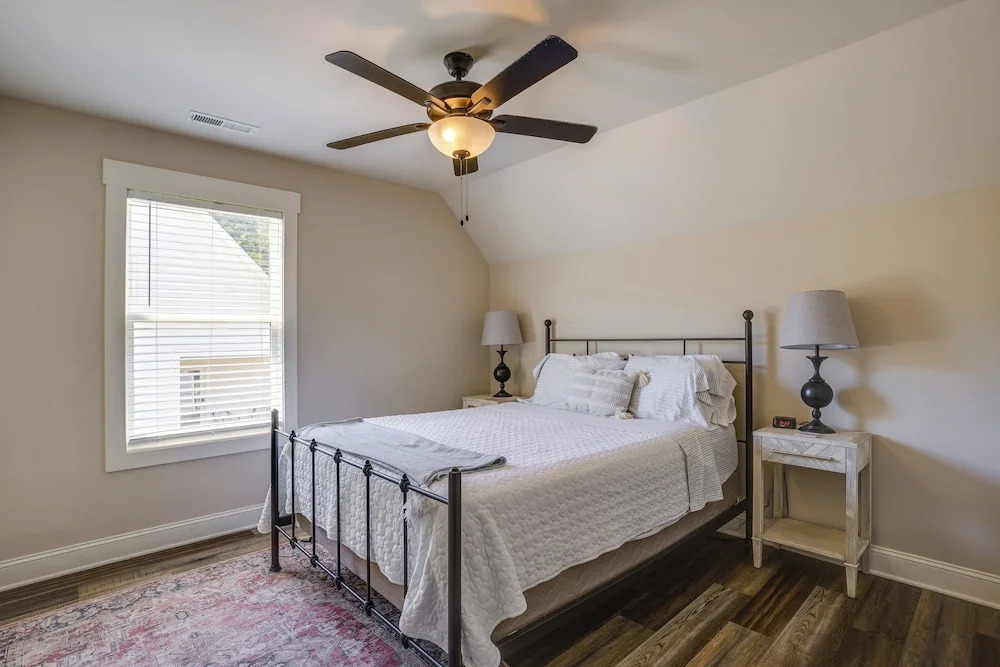 Wooded Escape w/ Beautiful Backyard + Mtn Views!