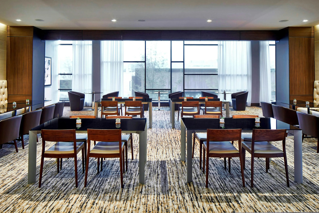 AC Hotel by Marriott Cleveland Beachwood
