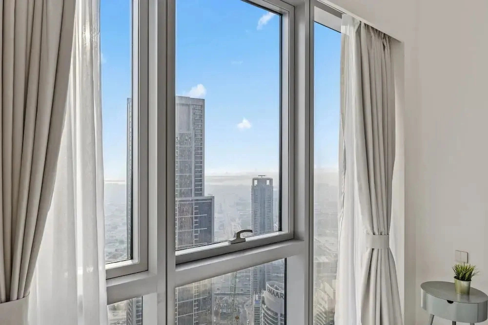 Luxury City Stay Near Mall and Pool